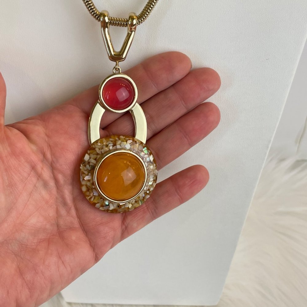 Chico’s Pendant Necklace Orange Pink MOP Acrylic Gold Tone - Picture 2 of 6